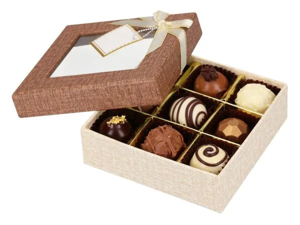 Chokoladeæske til 9 stk.