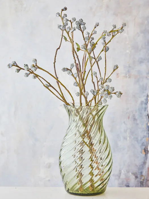 Oslo swirl vase - Olive