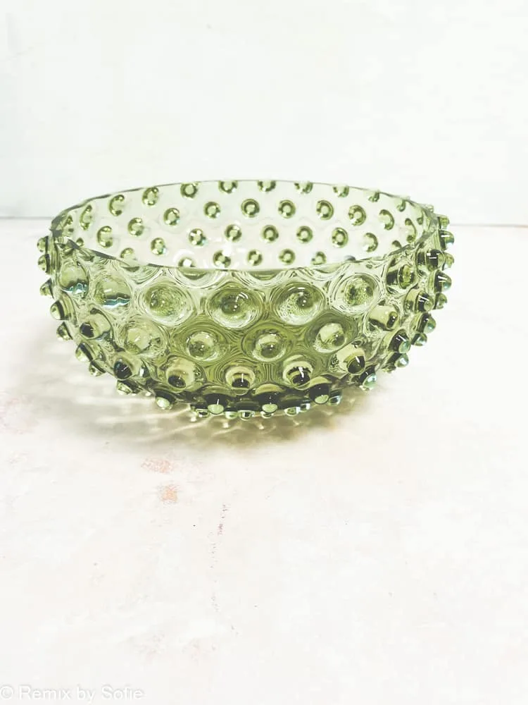 Skål i pindsvinglas 17 cm - Olive