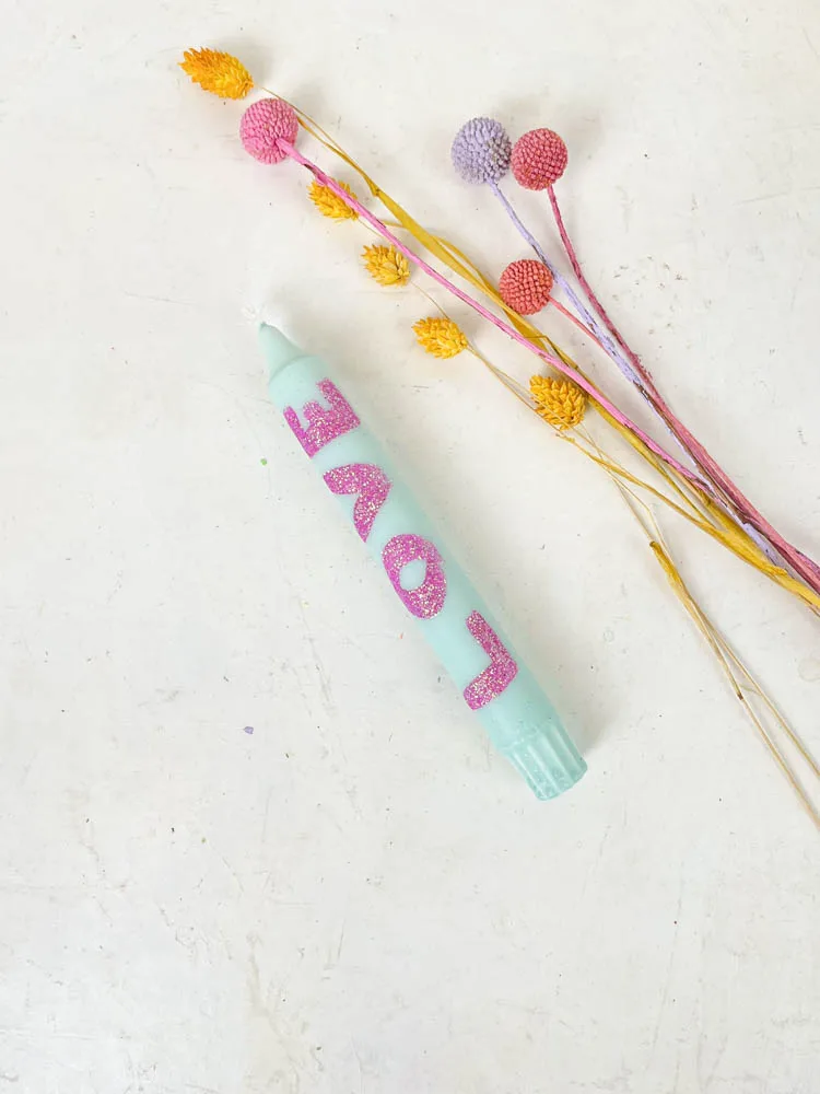 Lys "Love" - Mintgrøn med pink
