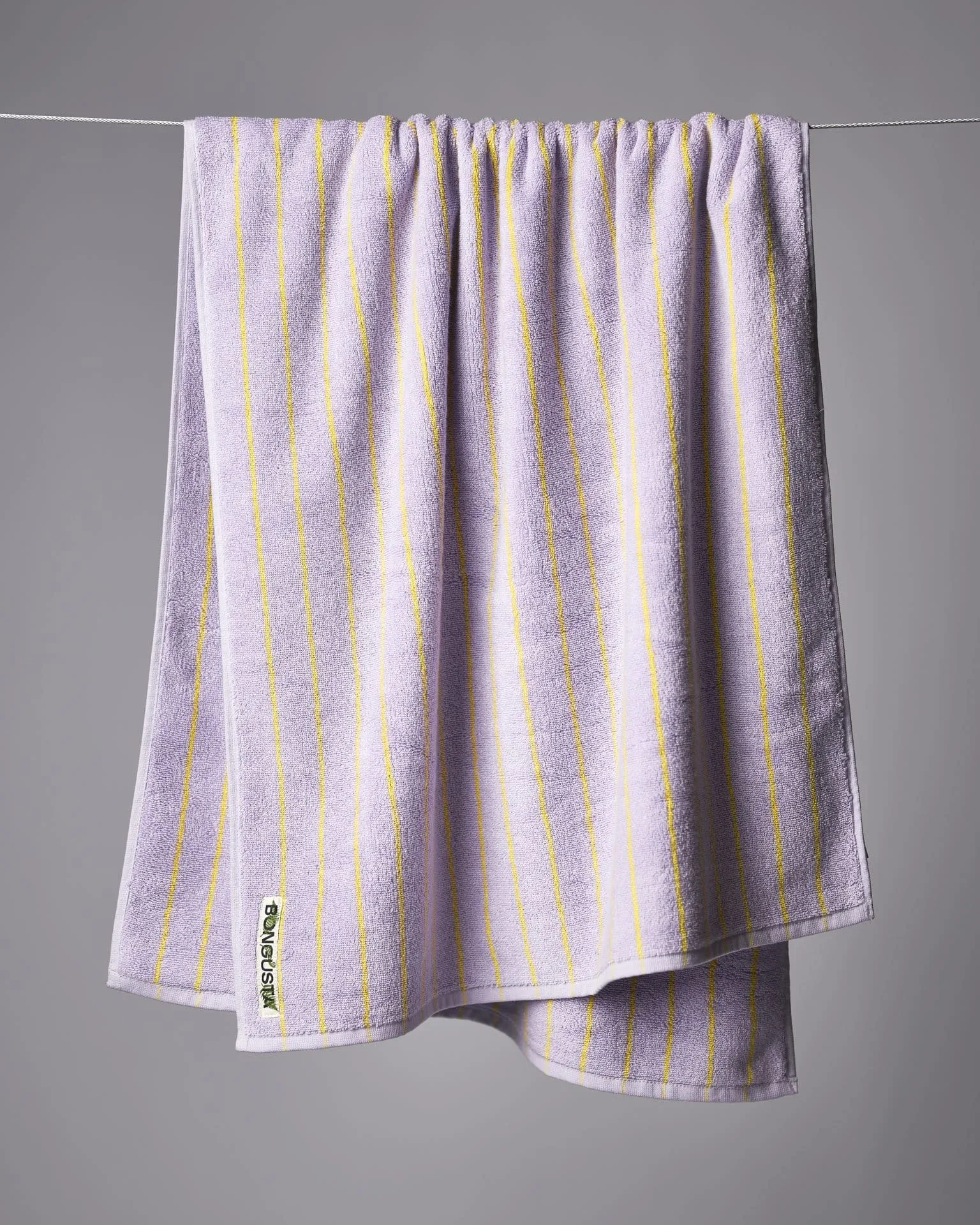Håndklæde 70 x 140 cm - lilla/gul stribet
