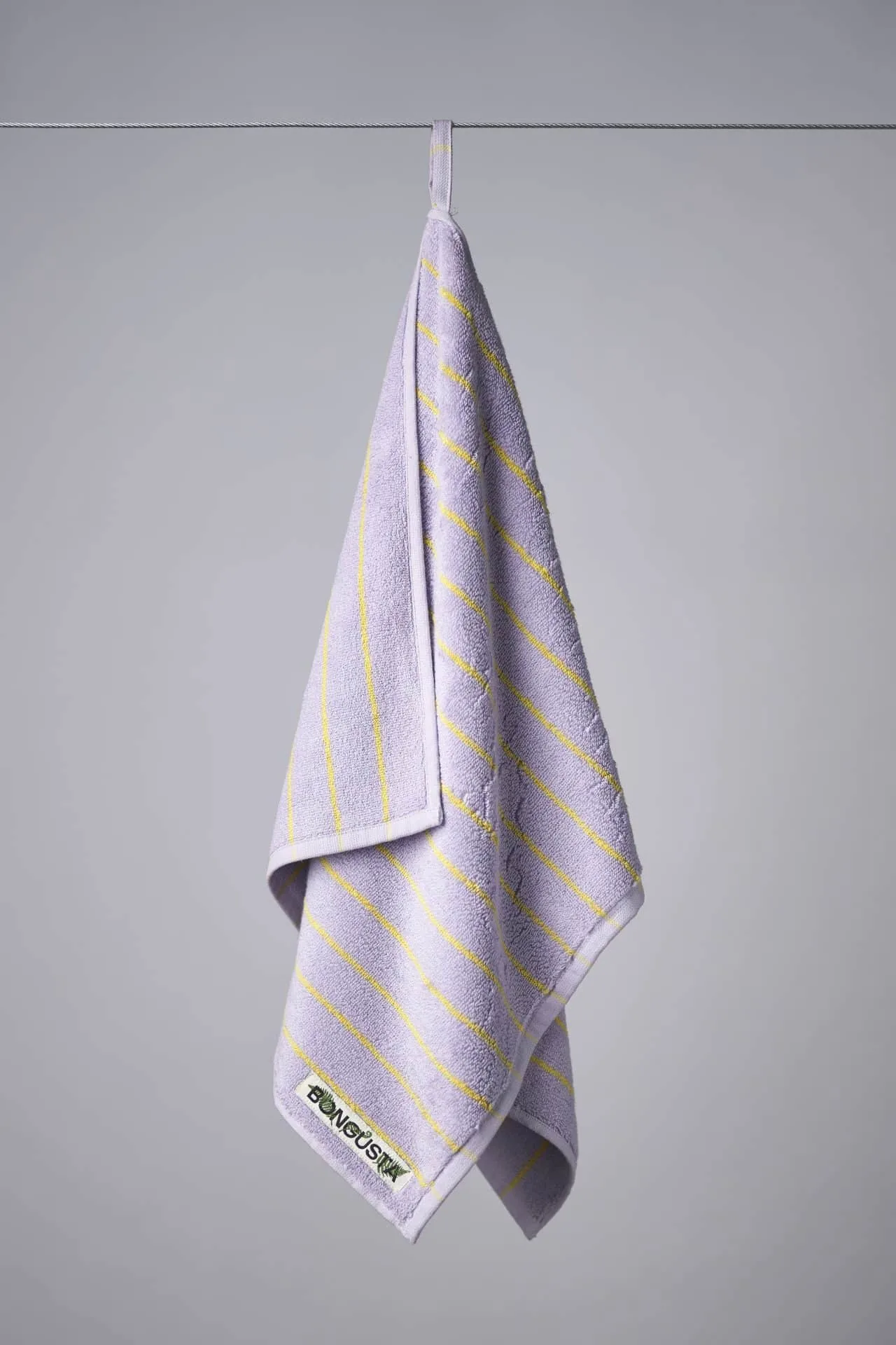 Håndklæde 50 x 80 cm – lilla/gul stribet, Bongusta